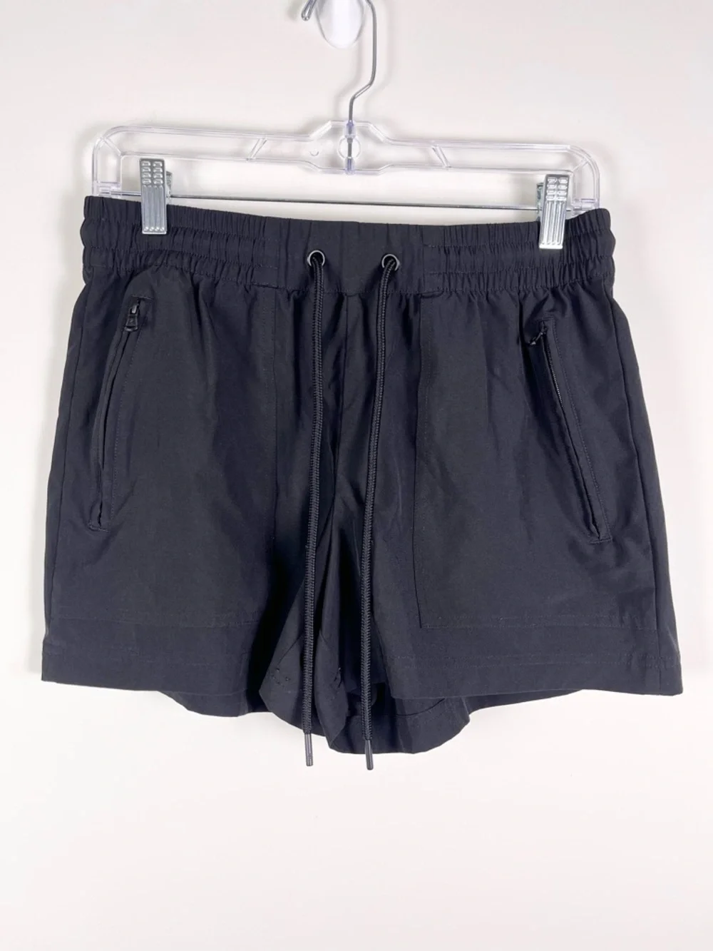 Lou & Grey Women's Black Drawstring Athletic Shorts Size Small Gym Neutral Basic